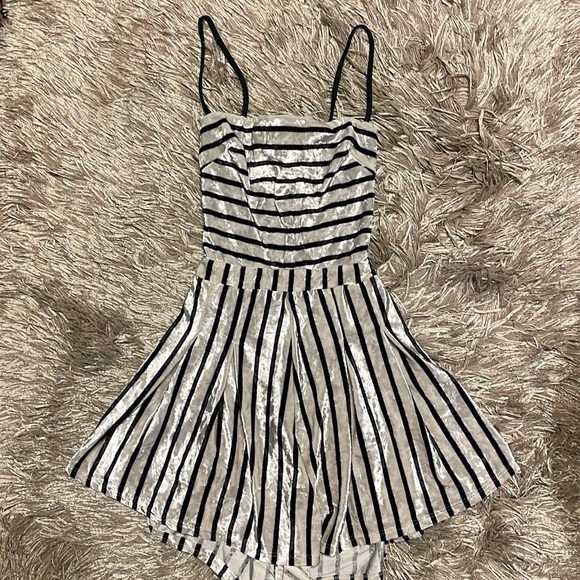 Lucy In The Sky Velour Spaghetti Strap Shorts Romper - Picture 1 of 8